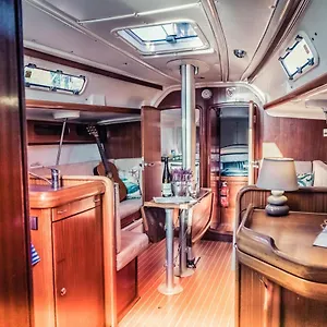 https://segelyacht-bremen-city.hotelsinbremen.net